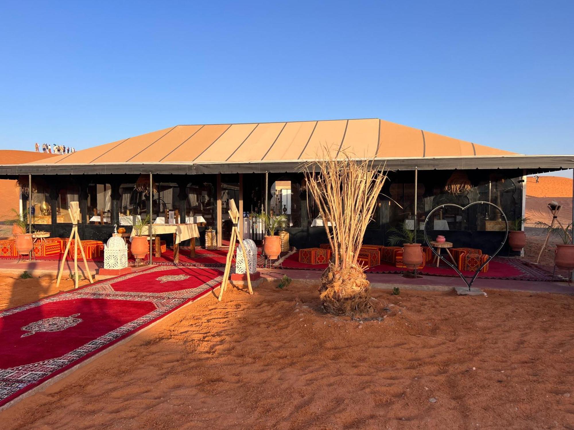 Hotel Aladdin Merzouga camp Exterior foto