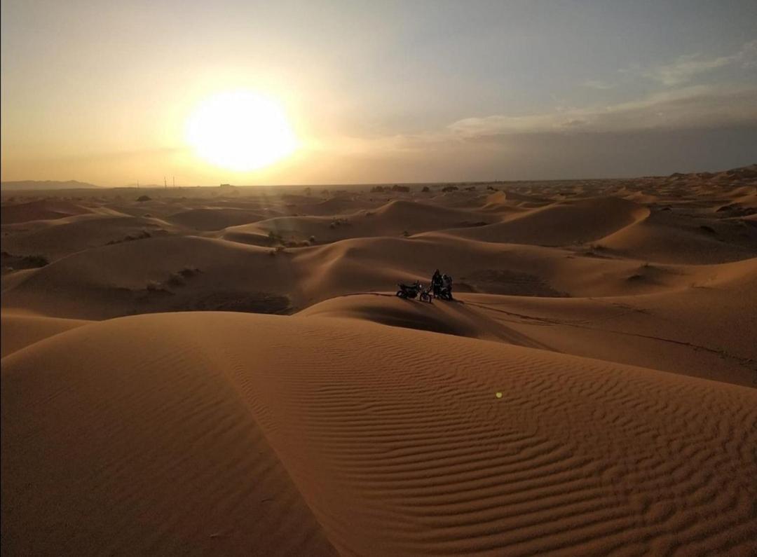 Hotel Aladdin Merzouga camp Exterior foto