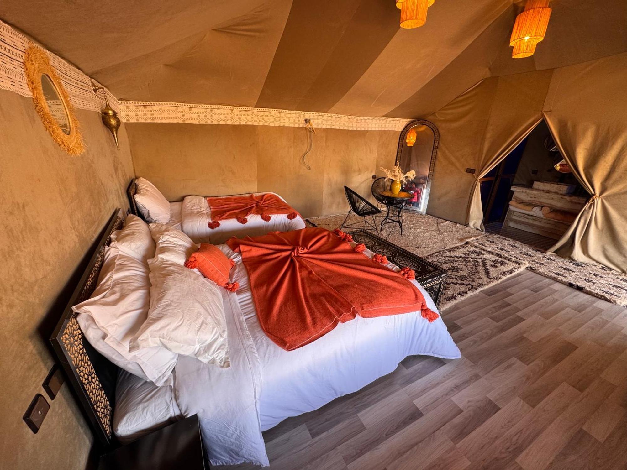 Aladdin Merzouga camp Exterior foto