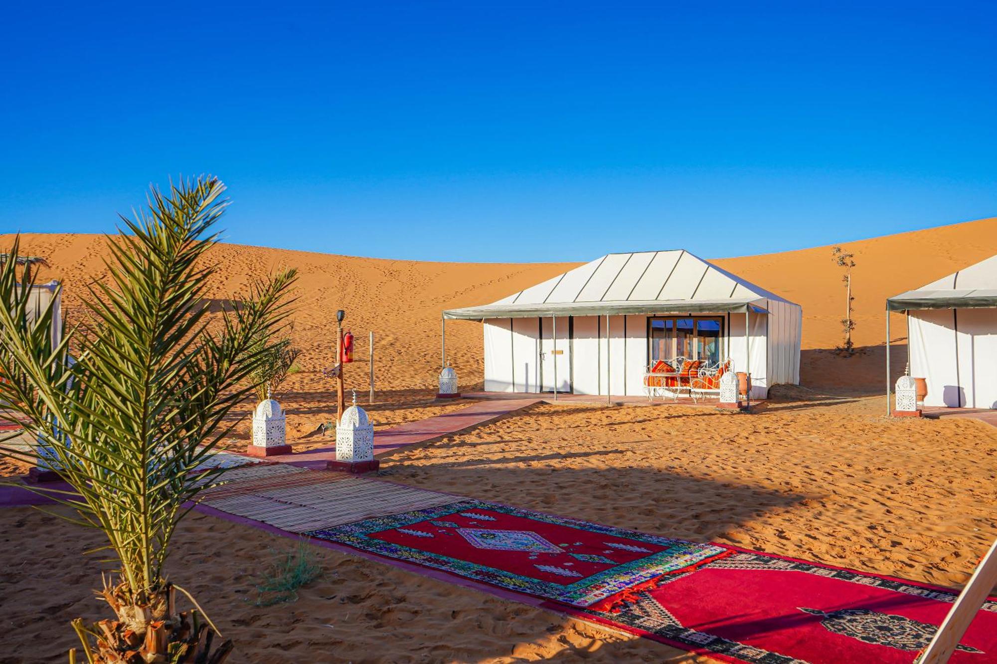 Aladdin Merzouga camp Exterior foto